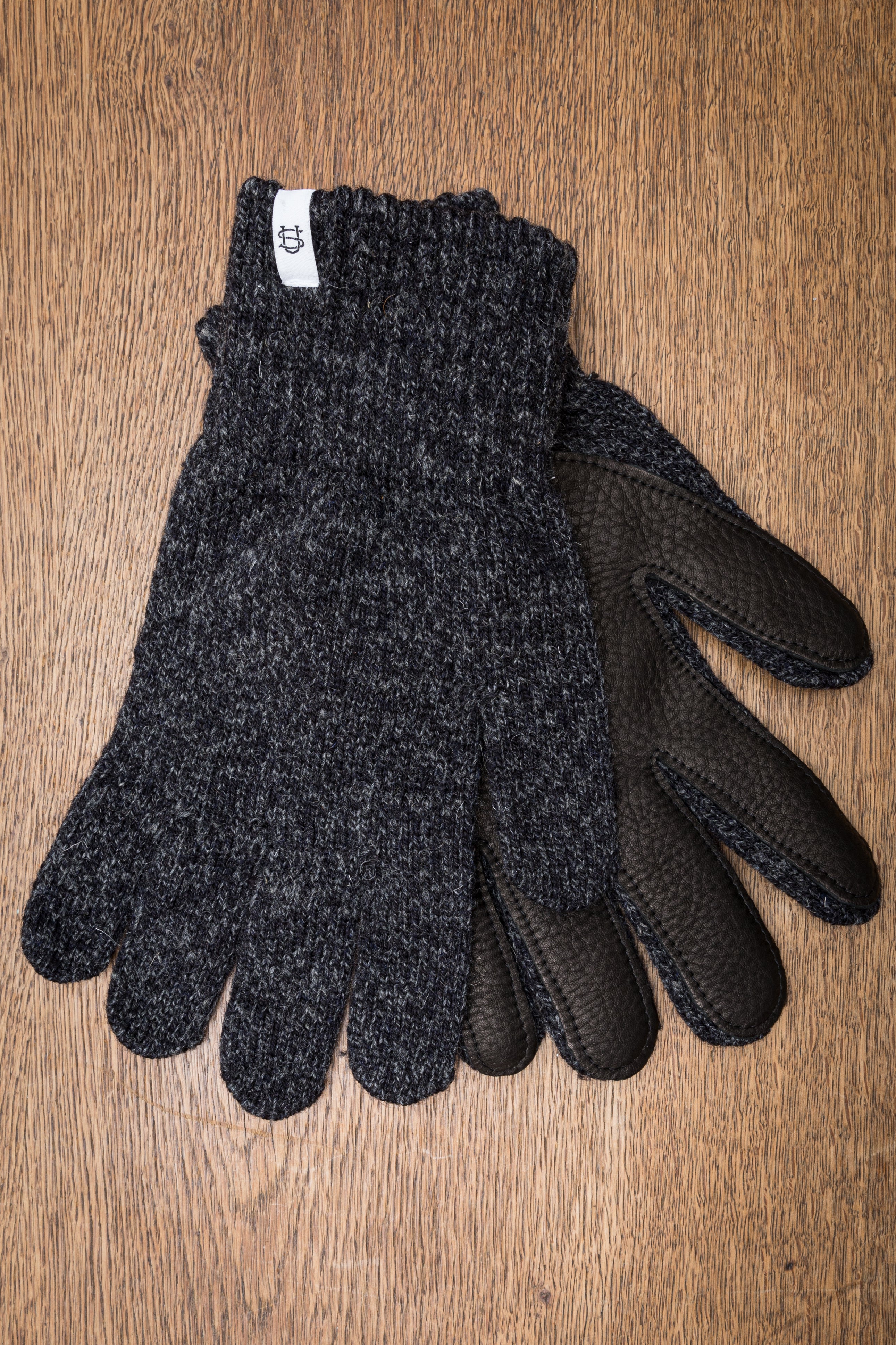 Wool Gloves in Black Melange w/ Black Deerskin Palm